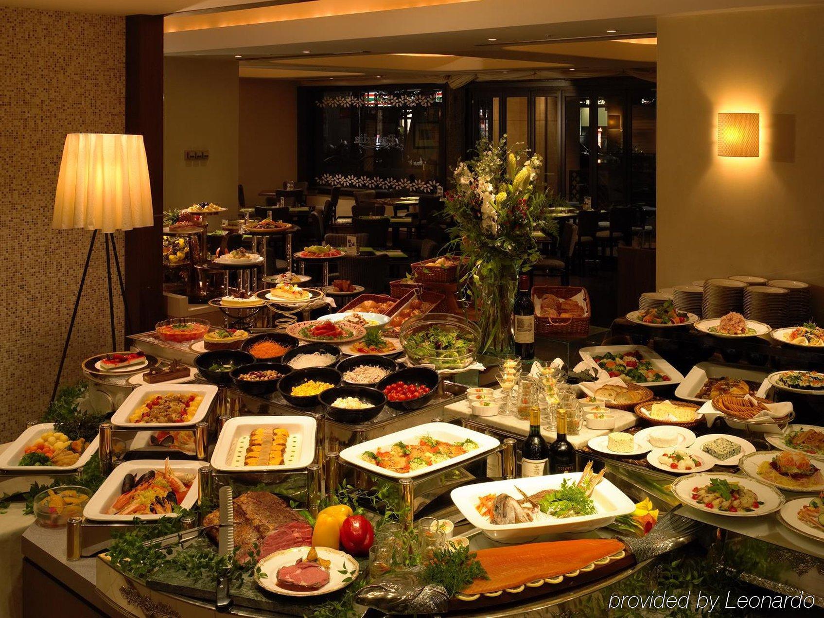 Kyoto Royal Hotel & Spa Restoran gambar